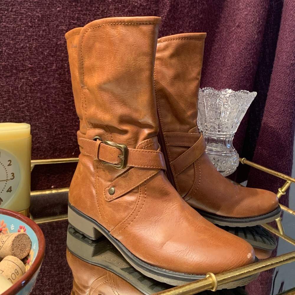 Baretraps boots!